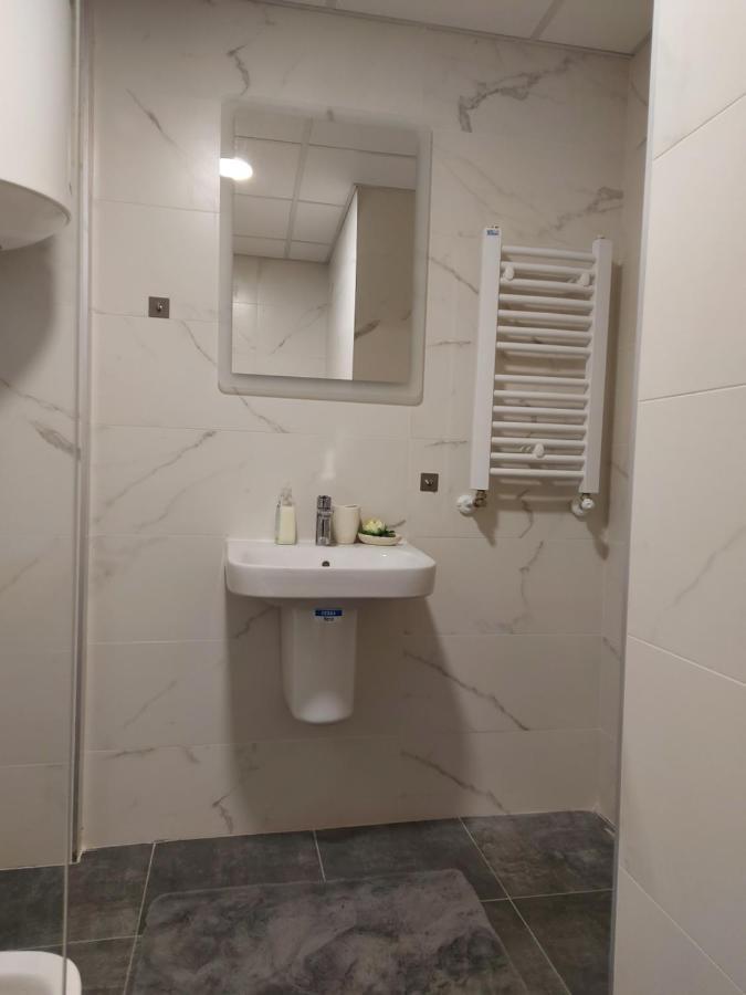 סקופיה Luxury Apartment Iva מראה חיצוני תמונה